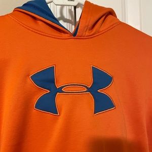 Under Armour youth Large hoodie